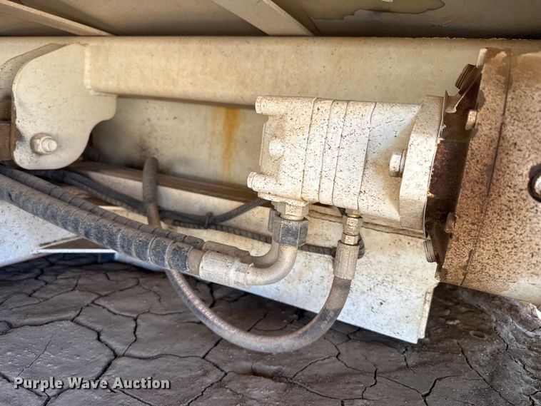 image for item EW4220 Laird DB-1805 feed delivery bed