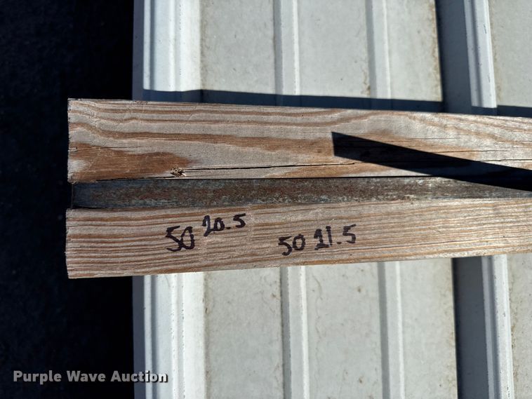 image for item EW4222 (100) sheets of corrugated sheet metal