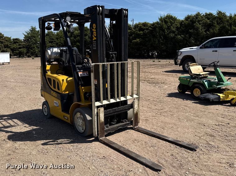 image for item EW4225 Yale GLC050VXNDAE085 forklift