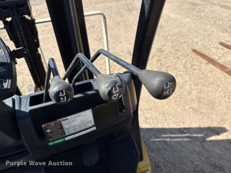 image for item EW4225 Yale GLC050VXNDAE085 forklift