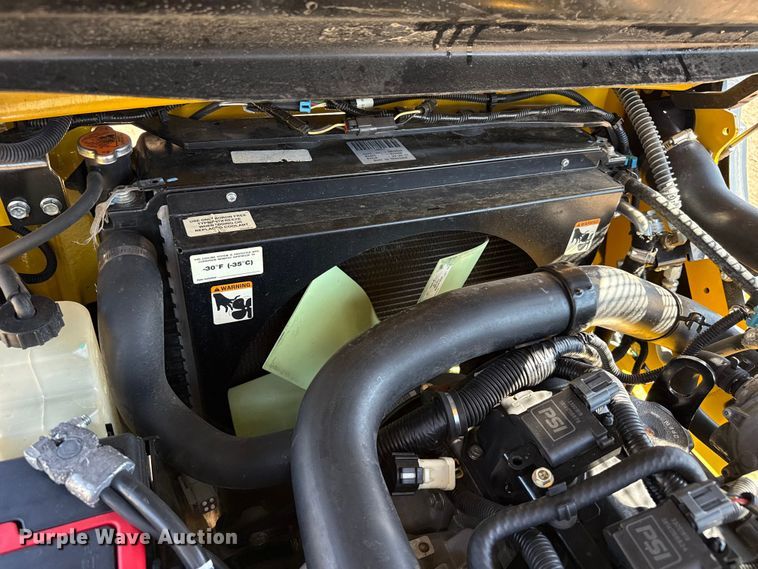 image for item EW4225 Yale GLC050VXNDAE085 forklift