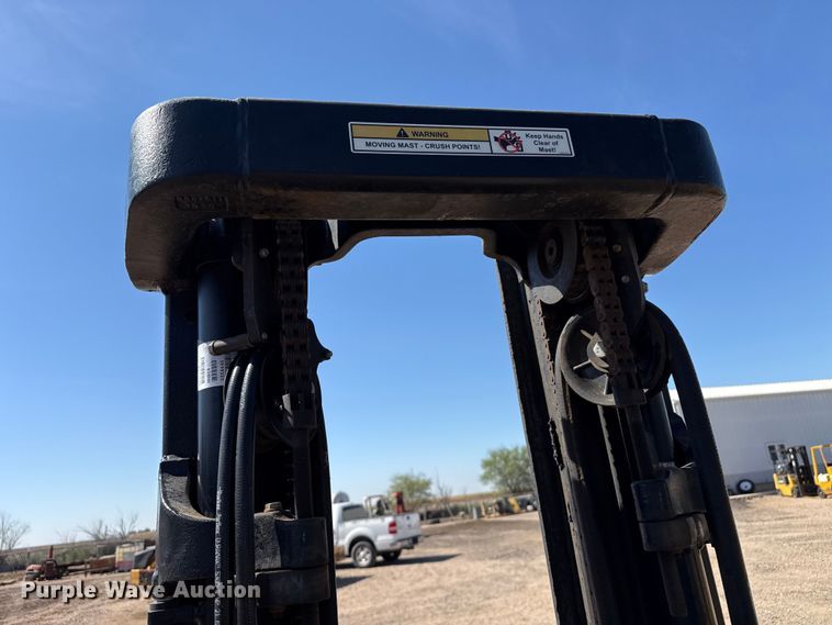 image for item EW4225 Yale GLC050VXNDAE085 forklift