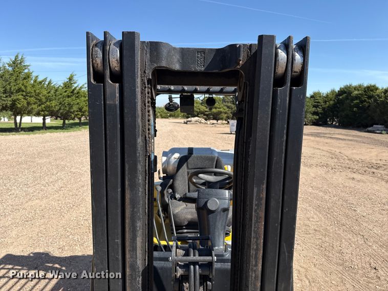 image for item EW4225 Yale GLC050VXNDAE085 forklift