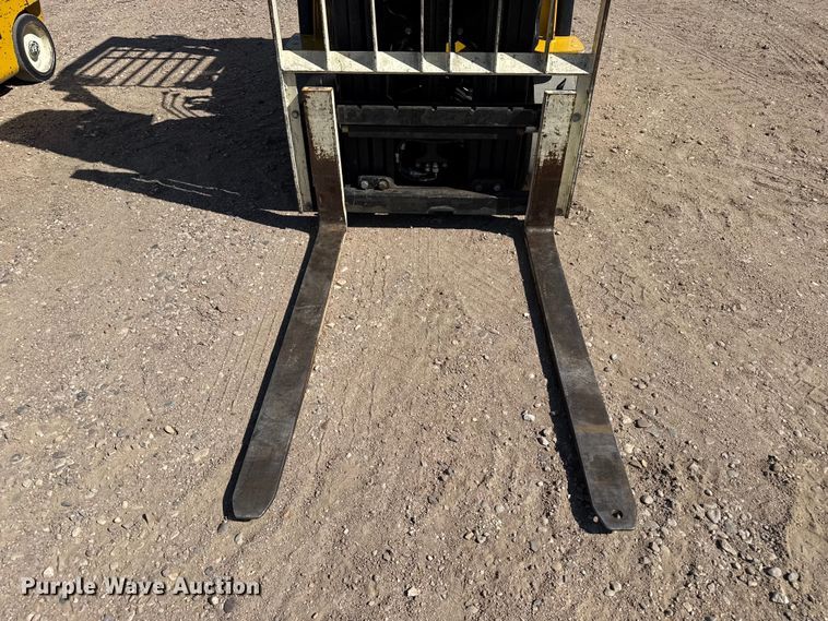 image for item EW4225 Yale GLC050VXNDAE085 forklift