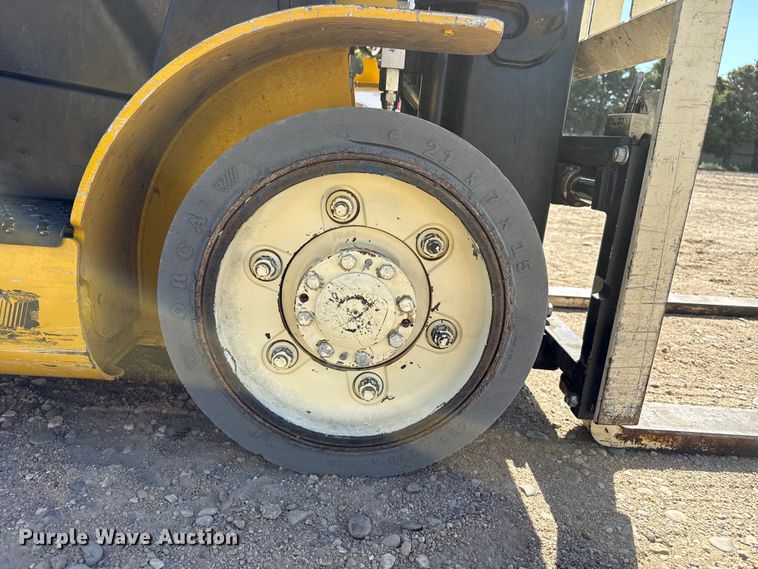 image for item EW4225 Yale GLC050VXNDAE085 forklift