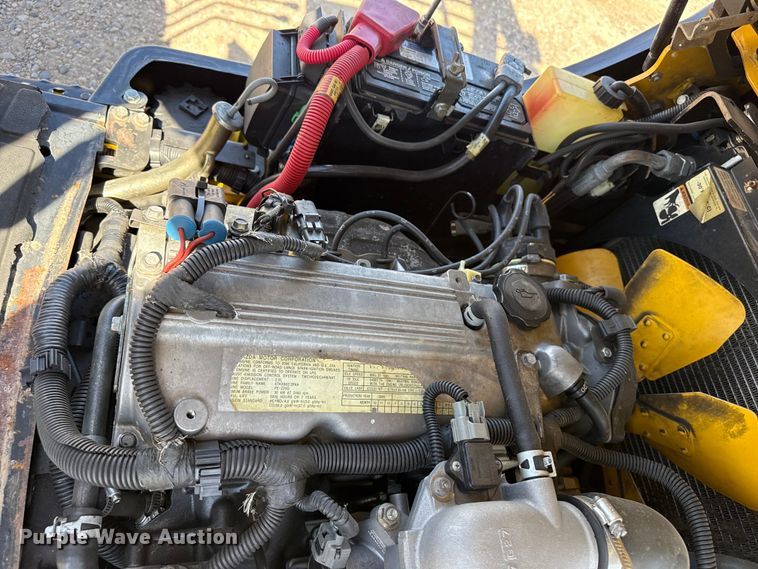 image for item EW4226 Yale GLC040SVXNUSE082 forklift