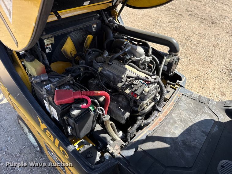 image for item EW4226 Yale GLC040SVXNUSE082 forklift