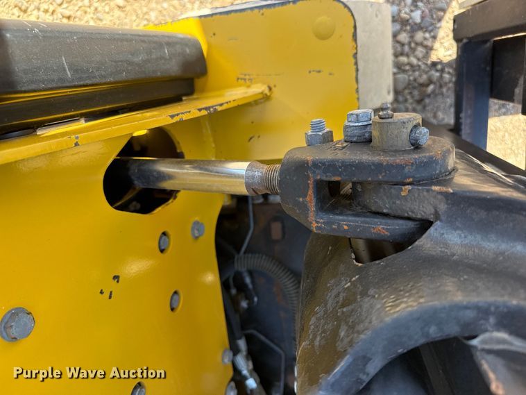image for item EW4226 Yale GLC040SVXNUSE082 forklift