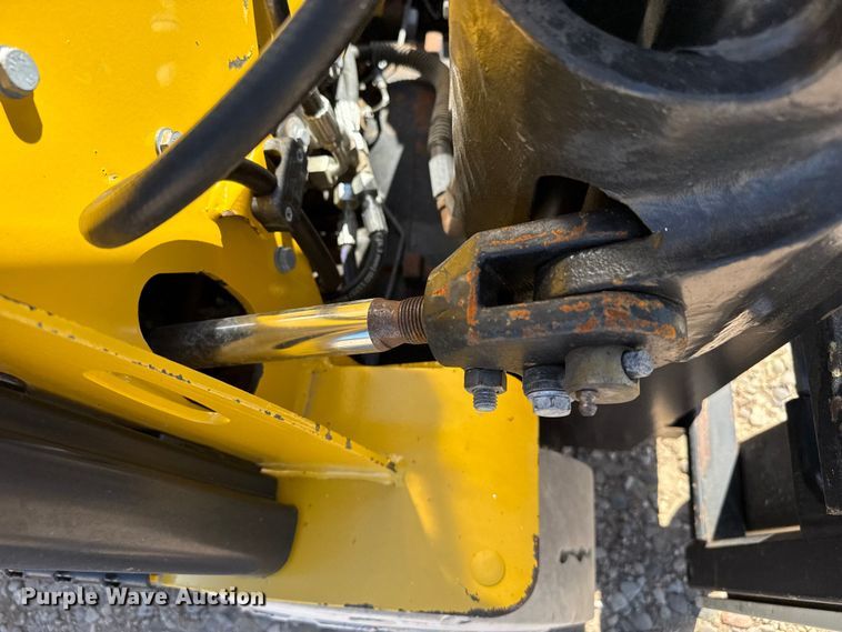 image for item EW4226 Yale GLC040SVXNUSE082 forklift