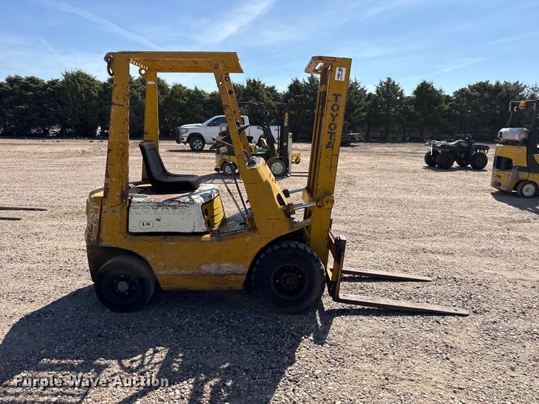 image for item EW4227 Toyota 3FGH14 forklift