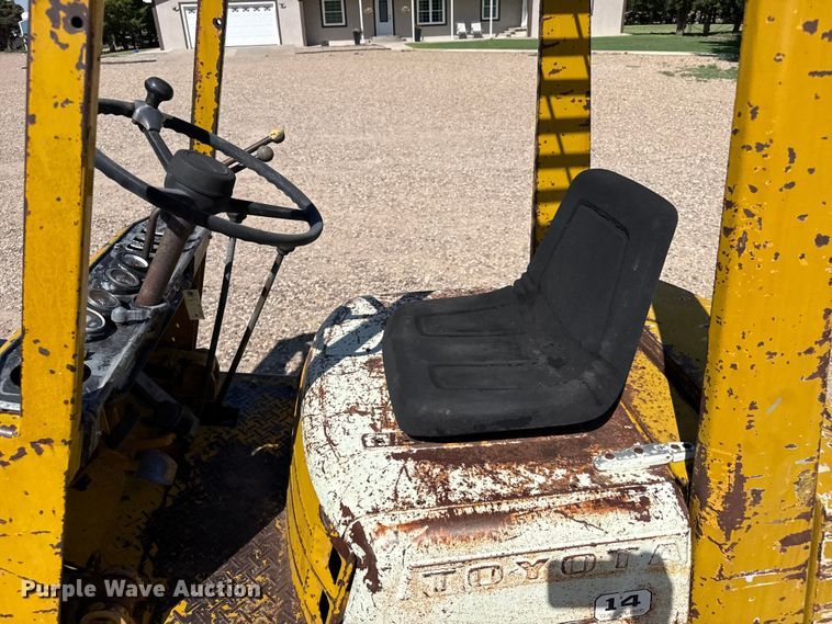 image for item EW4227 Toyota 3FGH14 forklift