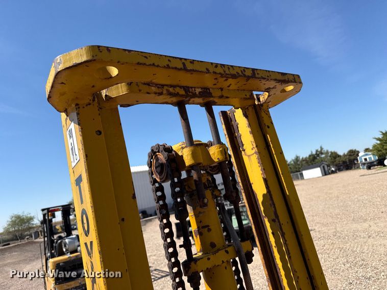 image for item EW4227 Toyota 3FGH14 forklift