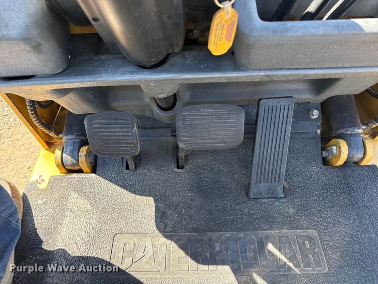 image for item EW4228 Caterpillar GC18 forklift