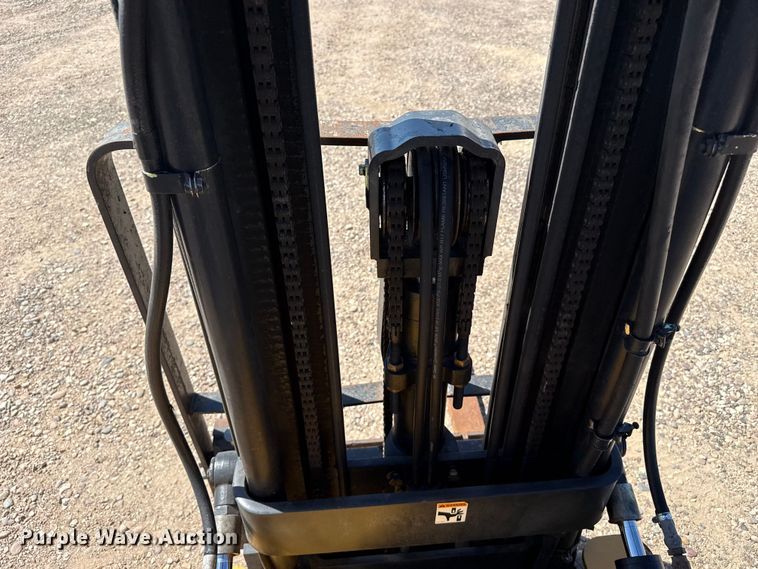 image for item EW4228 Caterpillar GC18 forklift