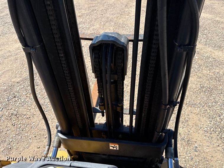image for item EW4228 Caterpillar GC18 forklift