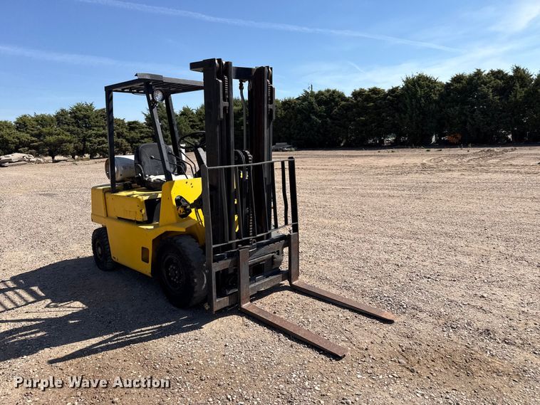 image for item EW4230 1991 Hyster H50XL forklift