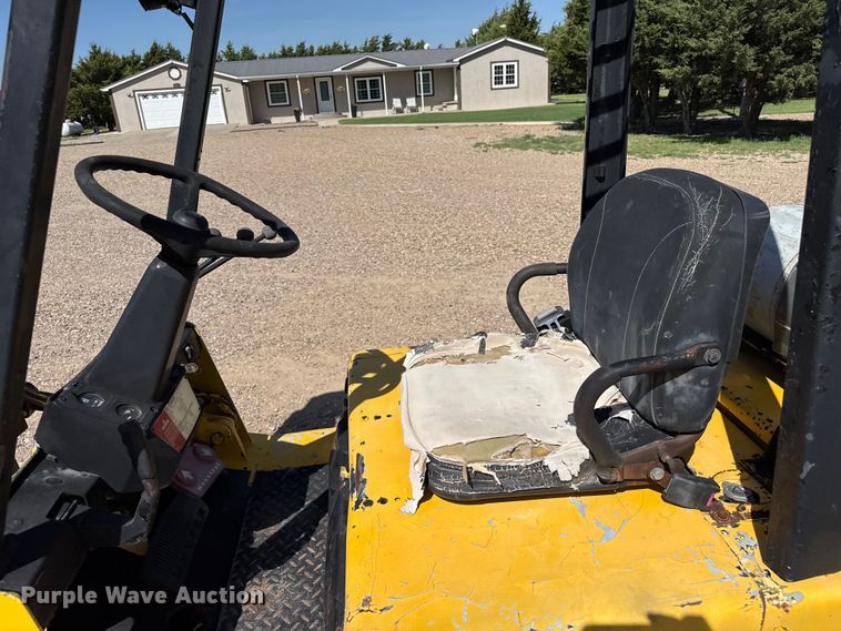 image for item EW4230 1991 Hyster H50XL forklift