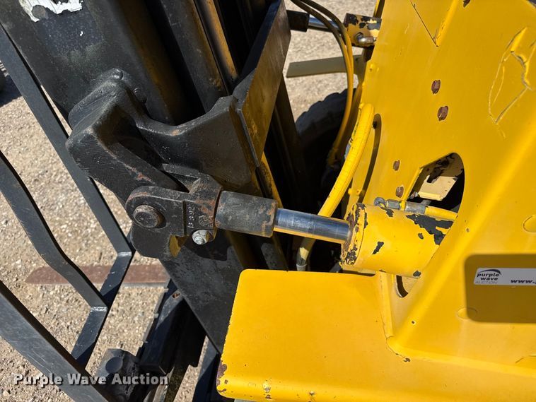 image for item EW4230 1991 Hyster H50XL forklift
