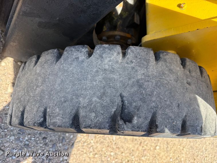image for item EW4230 1991 Hyster H50XL forklift