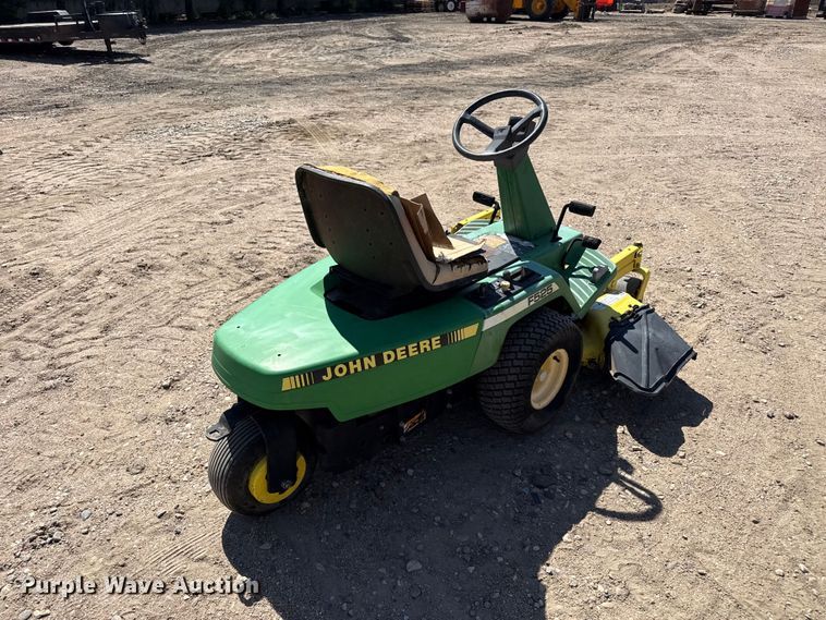 image for item EW4231 John Deere F525 lawn mower