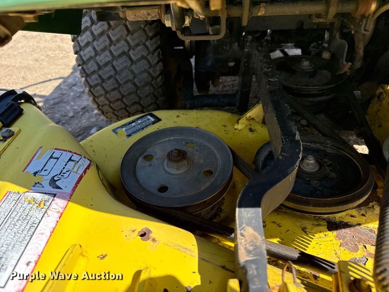 image for item EW4231 John Deere F525 lawn mower