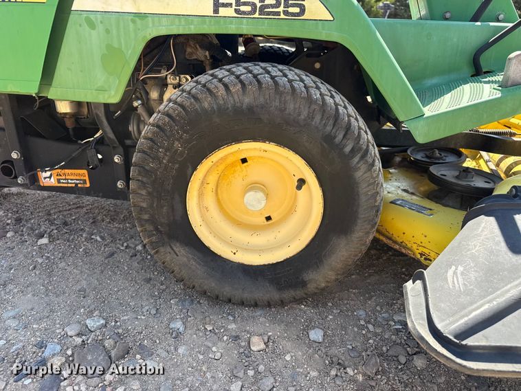 image for item EW4231 John Deere F525 lawn mower