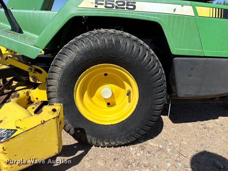 image for item EW4231 John Deere F525 lawn mower