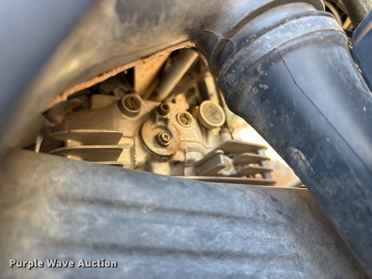 image for item EW4232 2000 Yamaha Grizzly 600 ATV