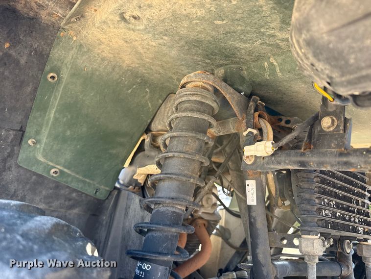 image for item EW4232 2000 Yamaha Grizzly 600 ATV