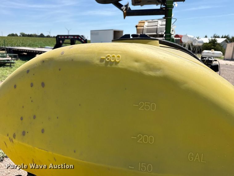 image for item EW4236 Redball 420 hooded sprayer