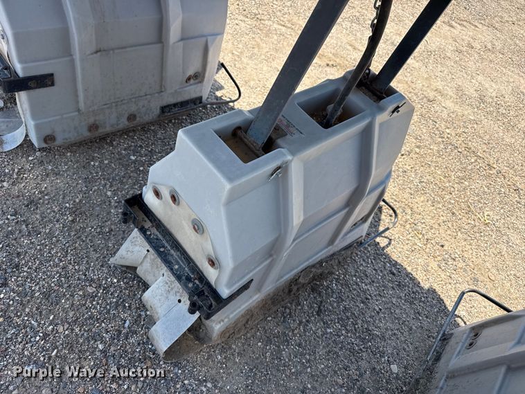 image for item EW4236 Redball 420 hooded sprayer