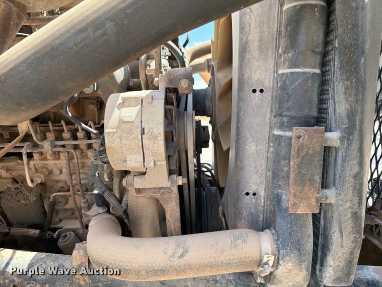 image for item EW8686 1990 Ford LN8000 applicator truck