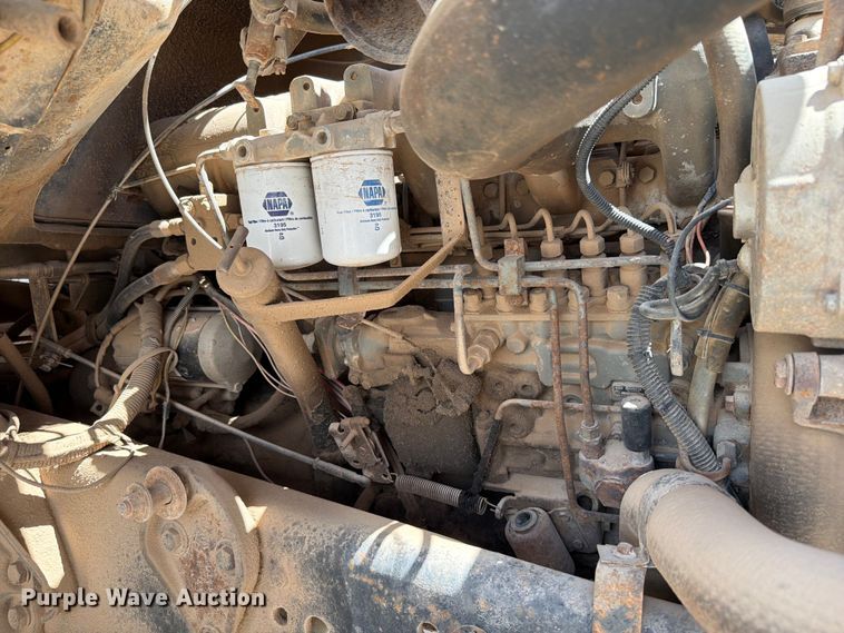 image for item EW8686 1990 Ford LN8000 applicator truck