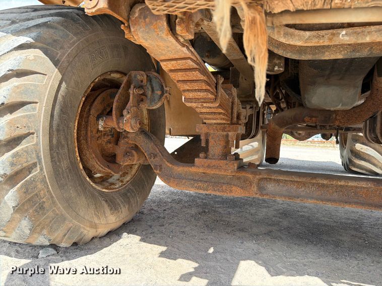 image for item EW8686 1990 Ford LN8000 applicator truck