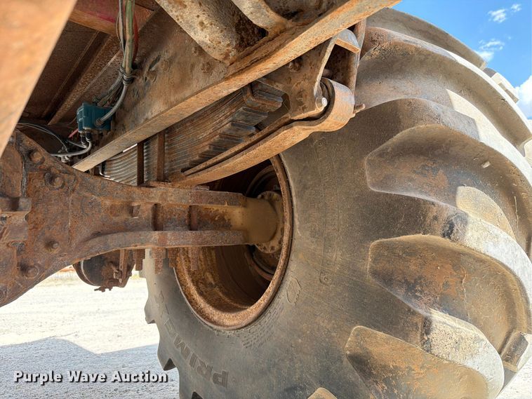 image for item EW8686 1990 Ford LN8000 applicator truck