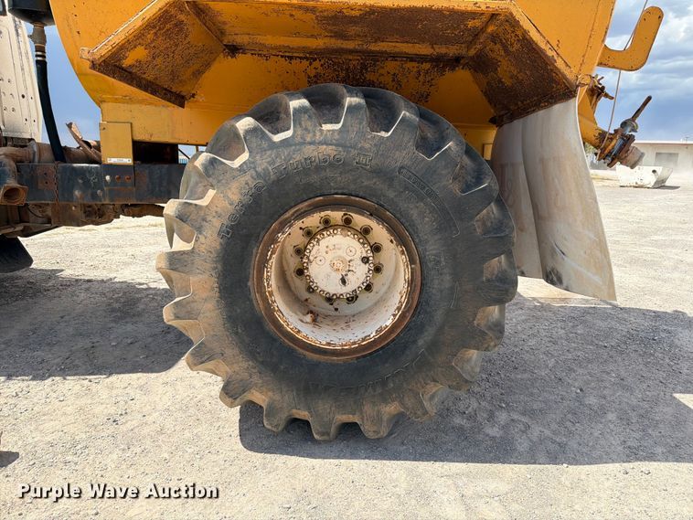 image for item EW8686 1990 Ford LN8000 applicator truck