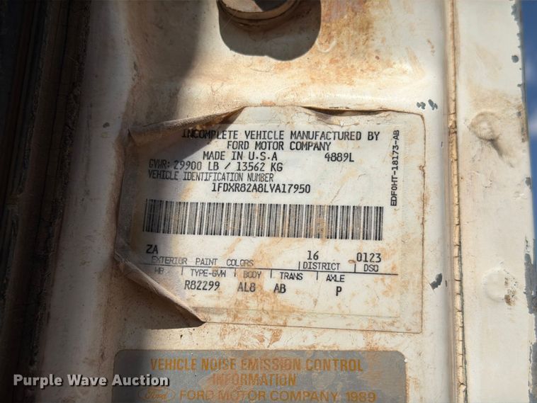 image for item EW8686 1990 Ford LN8000 applicator truck