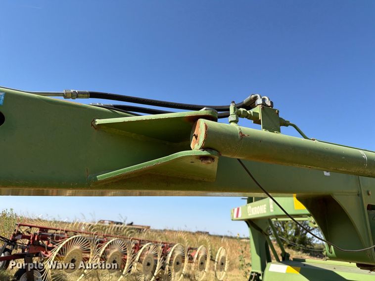 image for item EW8728 2007 Krone Easy Cut 4013 CV swather / windrower
