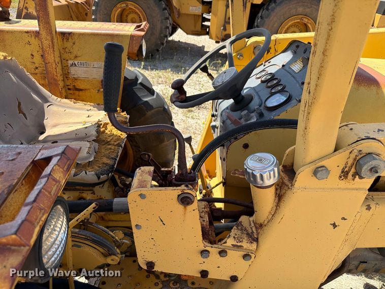 image for item EW8732 1980 Massey Ferguson 50C industrial tractor