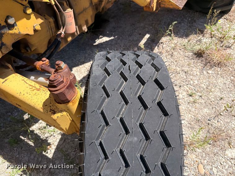 image for item EW8732 1980 Massey Ferguson 50C industrial tractor