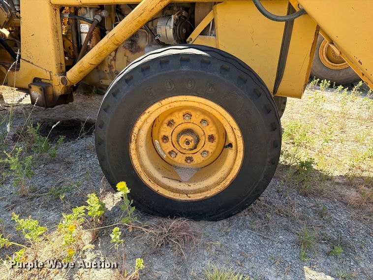 image for item EW8732 1980 Massey Ferguson 50C industrial tractor