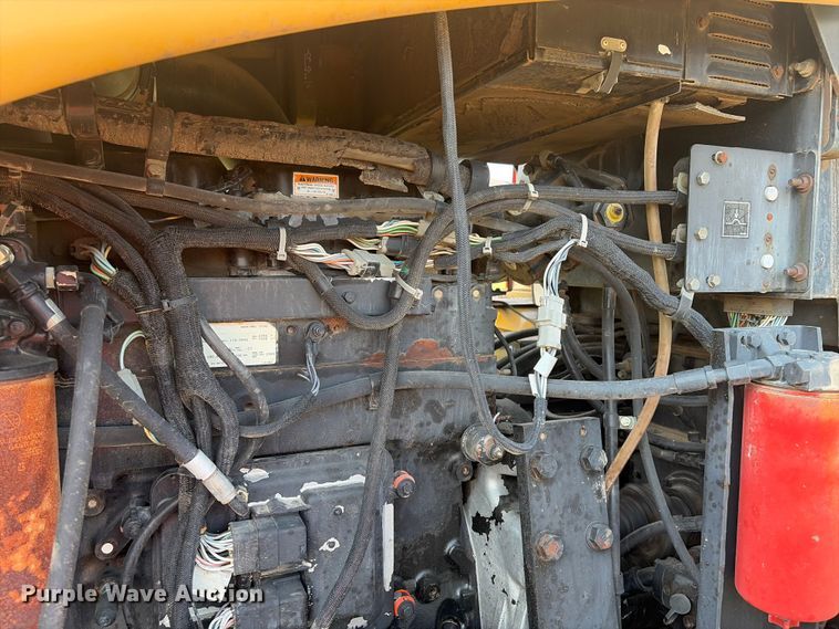 image for item EX2132 Caterpillar Challenger 85E tractor