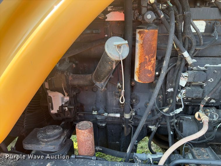 image for item EX2132 Caterpillar Challenger 85E tractor