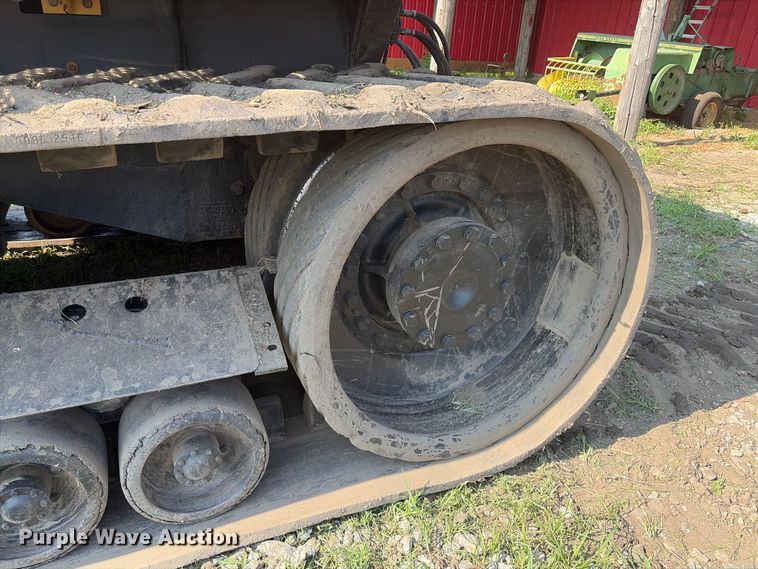 image for item EX2132 Caterpillar Challenger 85E tractor