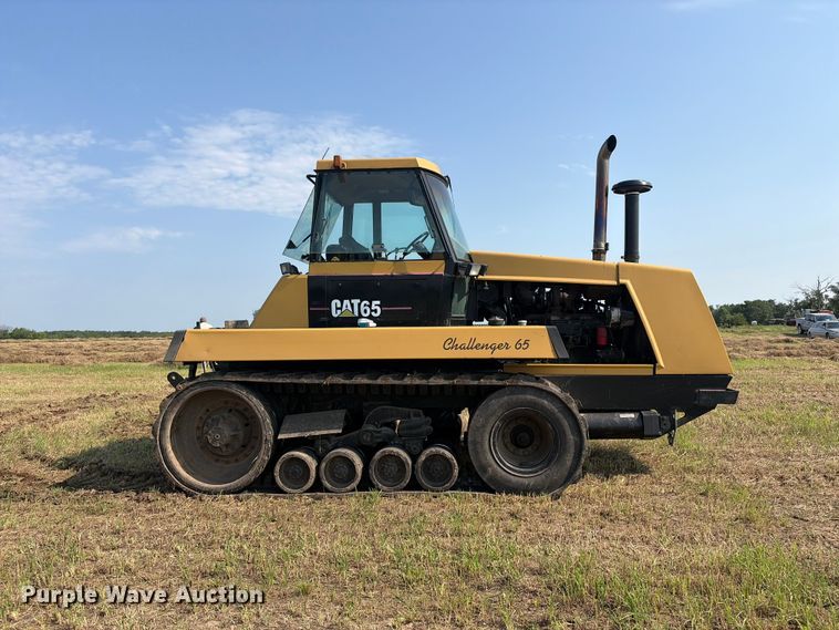 image for item EX2133 1990 Caterpillar Challenger 65 tractor