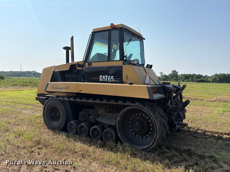 image for item EX2133 1990 Caterpillar Challenger 65 tractor