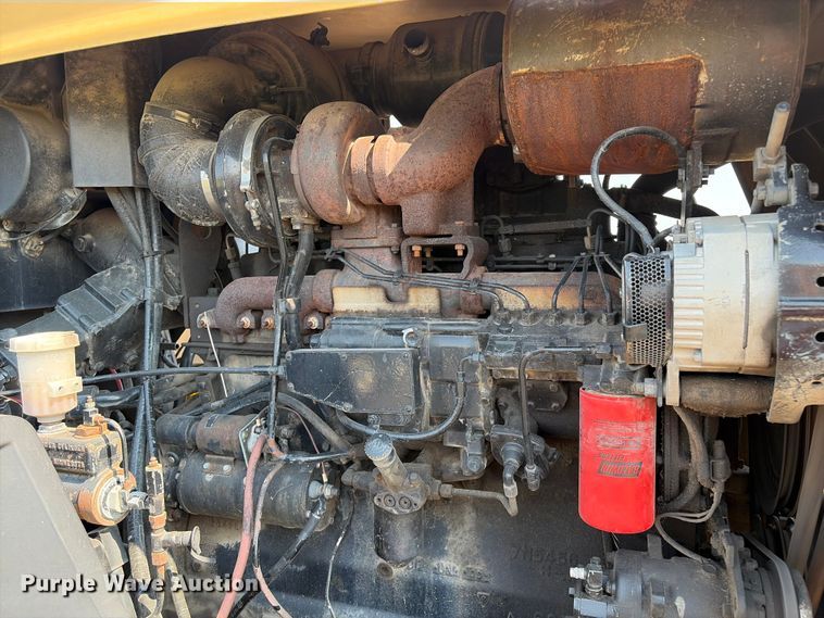 image for item EX2133 1990 Caterpillar Challenger 65 tractor