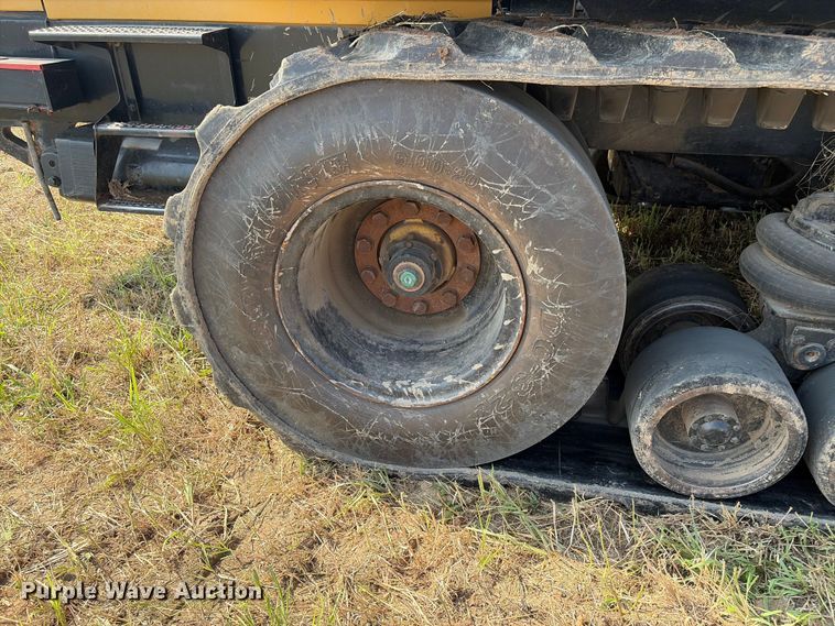 image for item EX2133 1990 Caterpillar Challenger 65 tractor