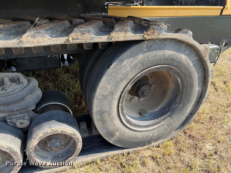 image for item EX2133 1990 Caterpillar Challenger 65 tractor