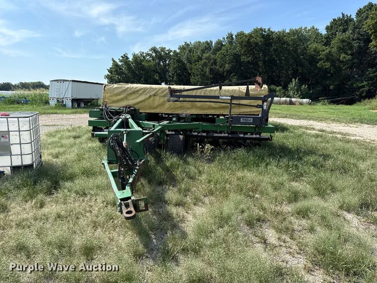 image for item EX2186 1995 John Deere 750  tandem grain drill